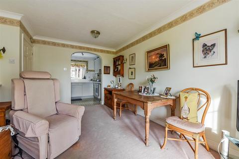 1 bed property, in Sussex Road, £195,000