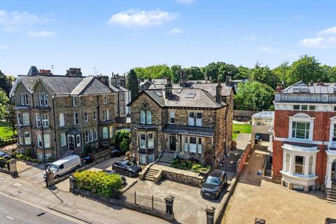 6 bed property, in Leeds Road, £1,300,000