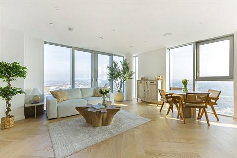 3 bed property, in Clarendon Road, £780,000