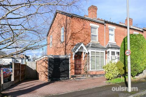 2 bed property, in Weston Road, £240,000