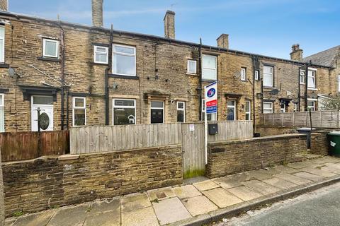1 bed property, in Cobden Street, £90,000