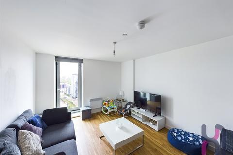 3 bed property, in Media City, £245,000