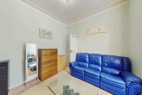 4 bed property, in Brent View Road, £550,000