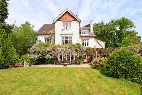 9 bed property, in Granville Road, £4,000,000