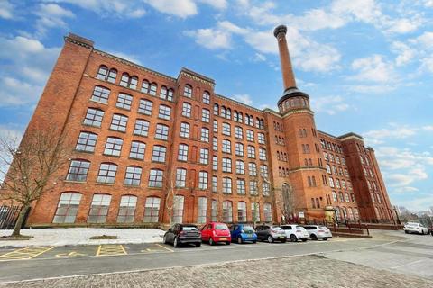 2 bed property, in Victoria Mill, £210,000