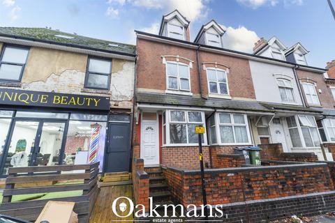 4 bed property, in High Street, £260,000