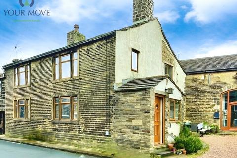 3 bed property, in Main Street, £240,000