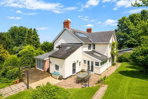 5 bed property, in Sampford Moor, £650,000