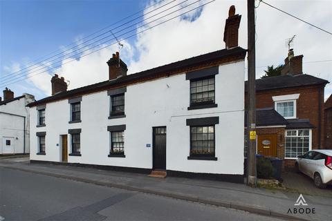 2 bed property, in Town End, £160,000