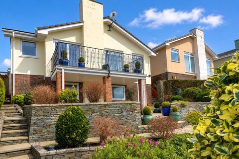 3 bed property, in Fern Way, £352,000