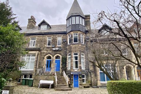 7 bed property, in West Park Street, £450,000