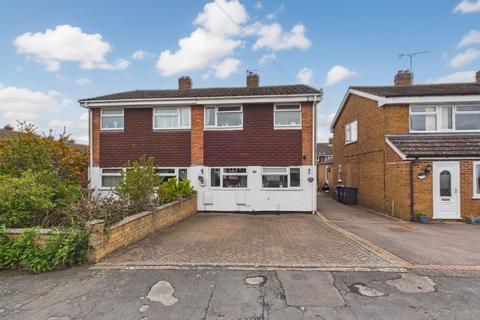 3 bed property, in Willow Road, £249,950