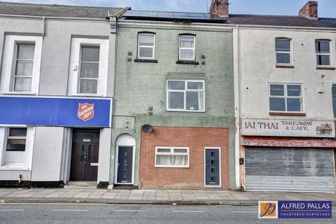 5 bed property, in Roker Avenue, £250,000