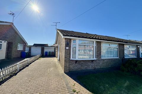 2 bed property, in Percy Close, £169,950