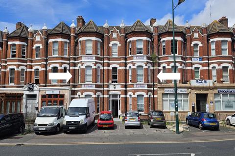 17 bed property, in Bournemouth Centre, £1,400,000