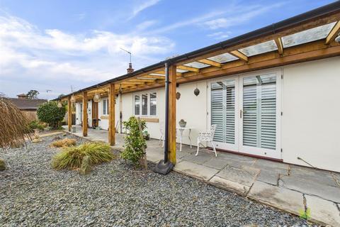 3 bed property, in Boot Street, £449,500