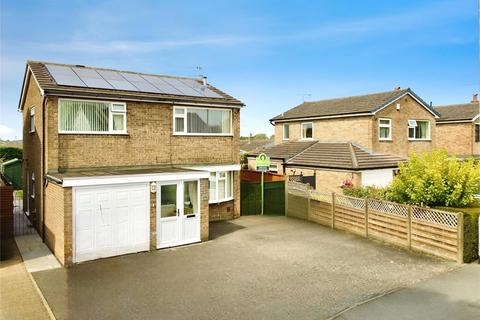 4 bed property, in Sketchley Road, £390,000