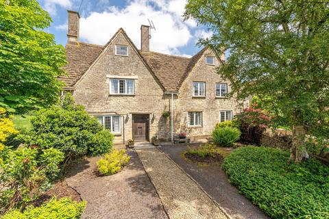 5 bed property, in Kilcott Road, £1,200,000