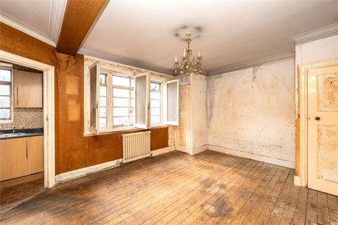 Land, in Vicarage Court, £335,000