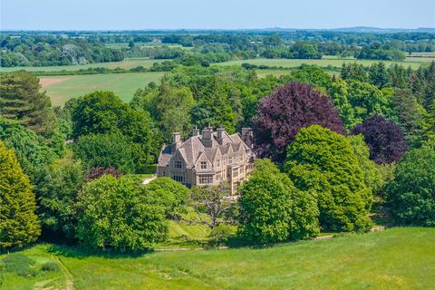 10 bed property, in Ampney Crucis, £6,950,000
