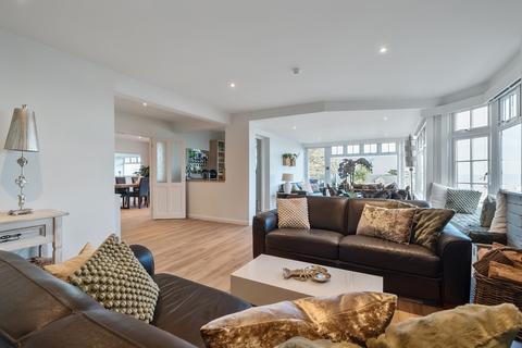 Land, in Boskerris Road, £1,100,000