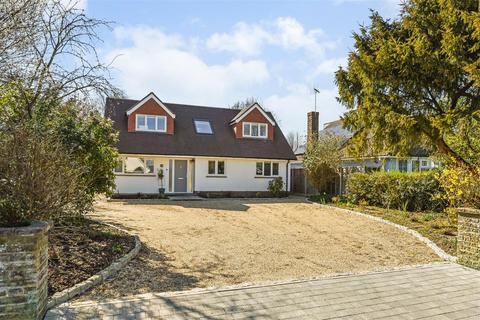 4 bed property, in Elm Grove, £775,000