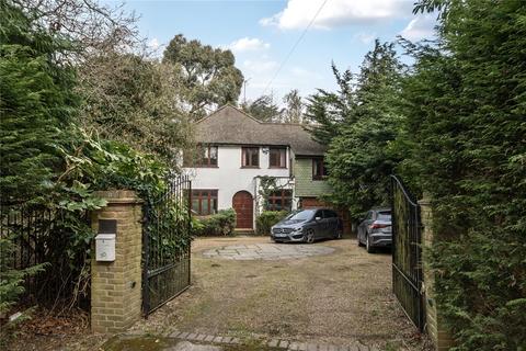 4 bed property, in Barnet Road, £1,500,000