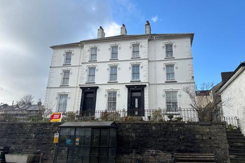 12 bed property, in King Street, £349,950