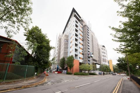 2 bed property, in Taylorson Street South, £156,800