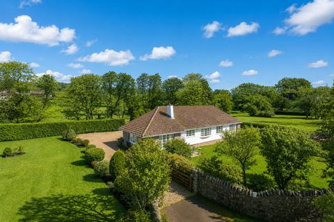 4 bed property, in Little Barn, £850,000