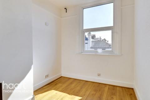 2 bed property, in Brigstock Road, £235,000