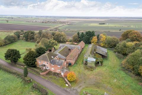 Land, in Cottage Farmstead, £950,000