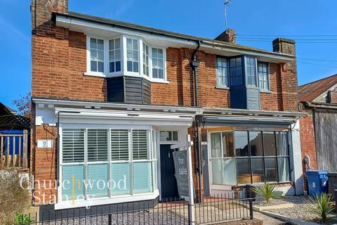 3 bed property, in Bristol Hill, £300,000