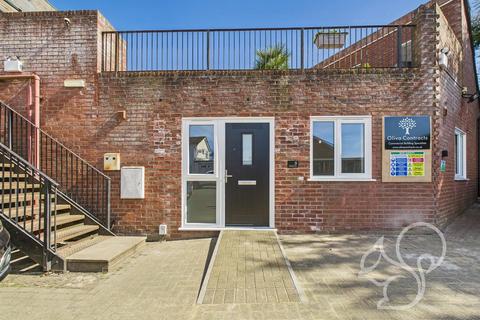 2 bed property, in Akersloot Place, £200,000