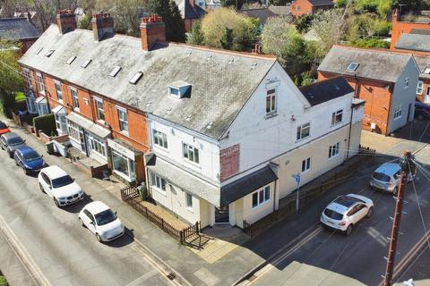 7 bed property, in Barwell Road, £450,000