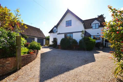5 bed property, in Hacheston, £625,000