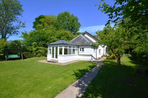 4 bed property, in Yew Tree Cottage, £599,950