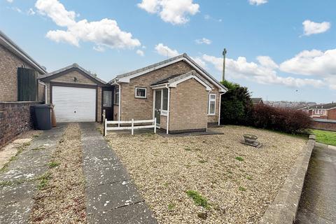 2 bed property, in Tamar Road, £195,000