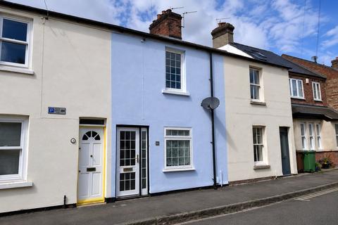 2 bed property, in New High Street, £450,000