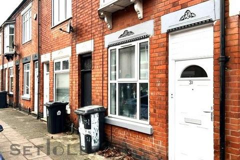 2 bed property, in Chartley Road, £180,000