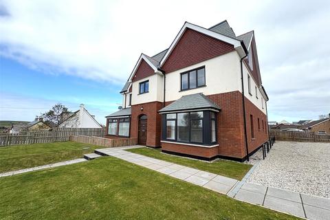 2 bed property, in Killerton Road, £220,000
