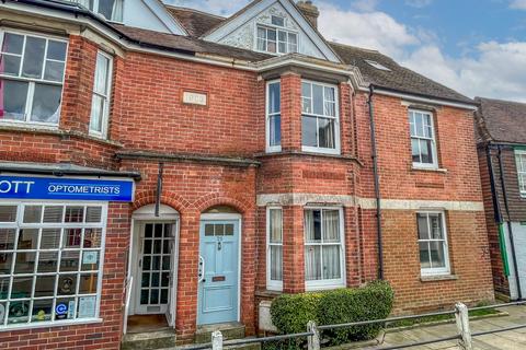 3 bed property, in Mount Street, £299,950