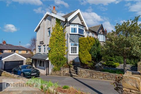 4 bed property, in Burnley Road, £350,000