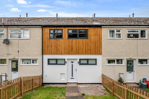 4 bed property, in Three Cocks, £170,000