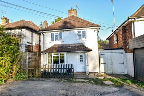 3 bed property, in Station Road, £600,000