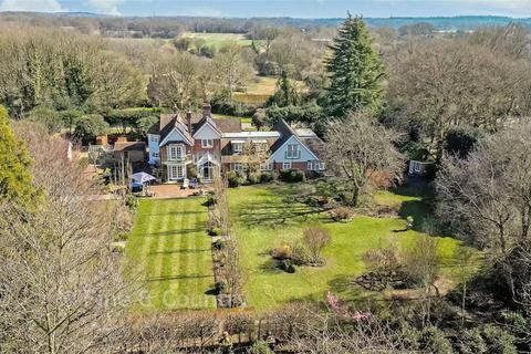 7 bed property, in Bossingham Road, £1,750,000