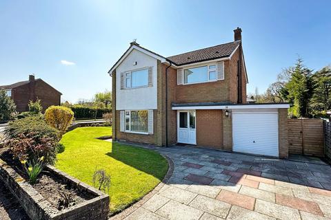 4 bed property, in Woburn Drive, £725,000