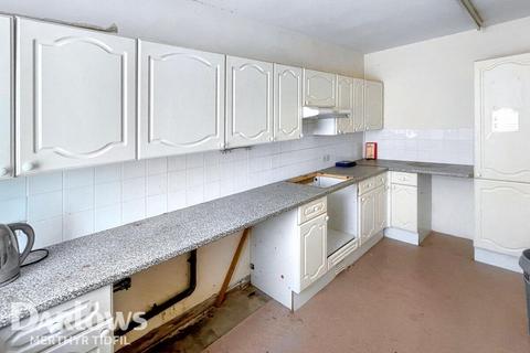 3 bed property, in Perrott Street, £115,000