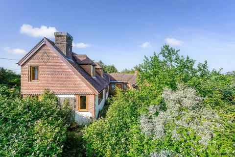 4 bed property, in St. Marys Road, £645,000
