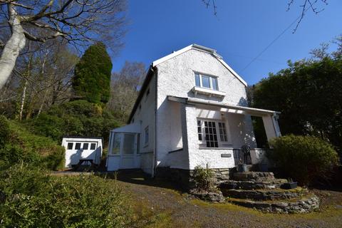 3 bed property, in Nantmor, £325,000